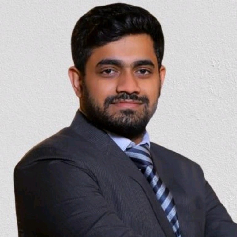 Dr Dhruva Angachekar